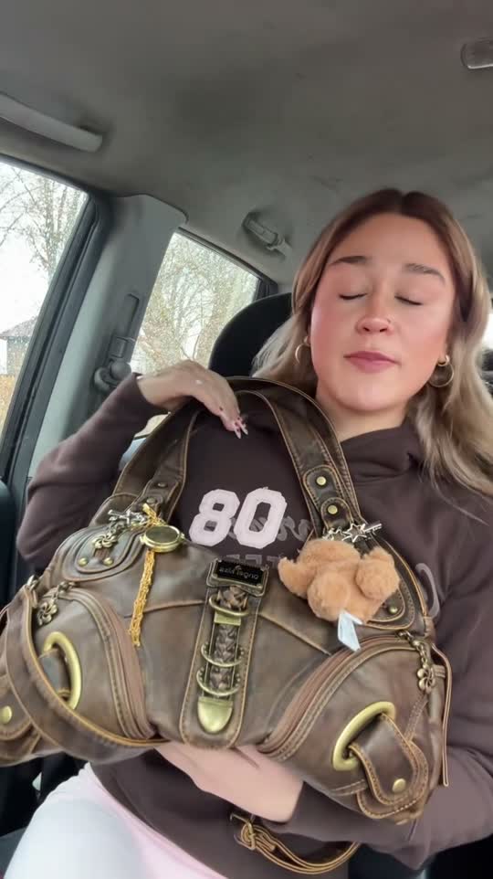 The Rogue Hobo worn in everyday life